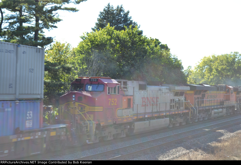 BNSF 752